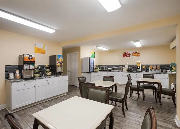 Quality Inn & Suites Greensboro Near Lake Oconee